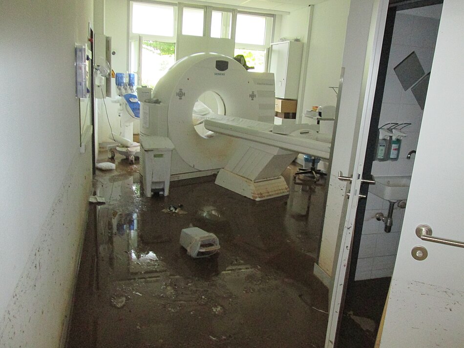 Röntgenraum während der Flut