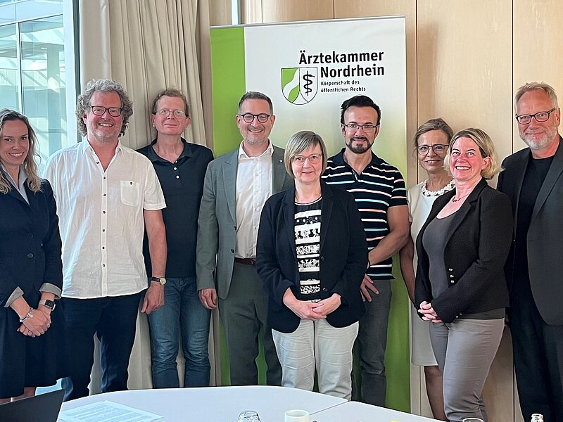 Gruppenfoto Mitglieder des Gründungsausschusses Gruppenfoto Mitglieder des Gründungsausschusses