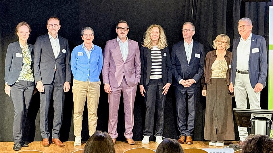 Gruppenbild Aachener Psychosomatik-Tag Gruppenbild der Referenten beim Aachener Psychosomatik-Tag