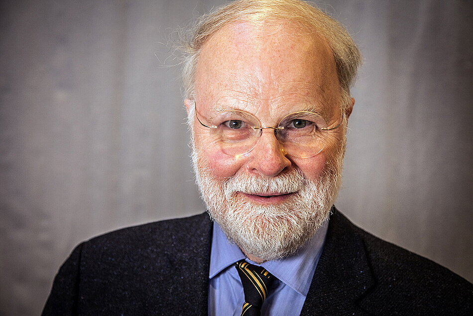 Dr. Manfred Lütz Porträt von Dr. Manfred Lütz
